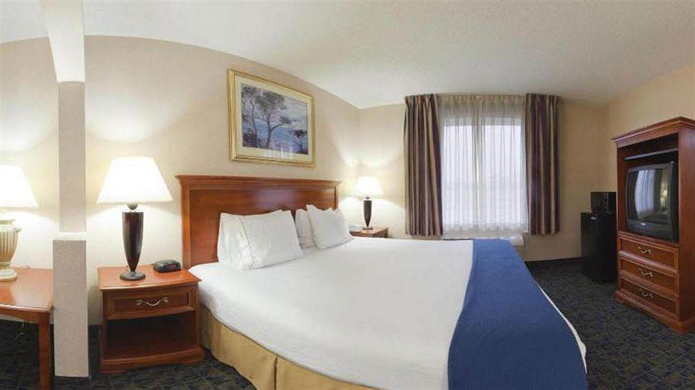 Quality Inn Spring Mills - Martinsburg North Eksteriør bilde