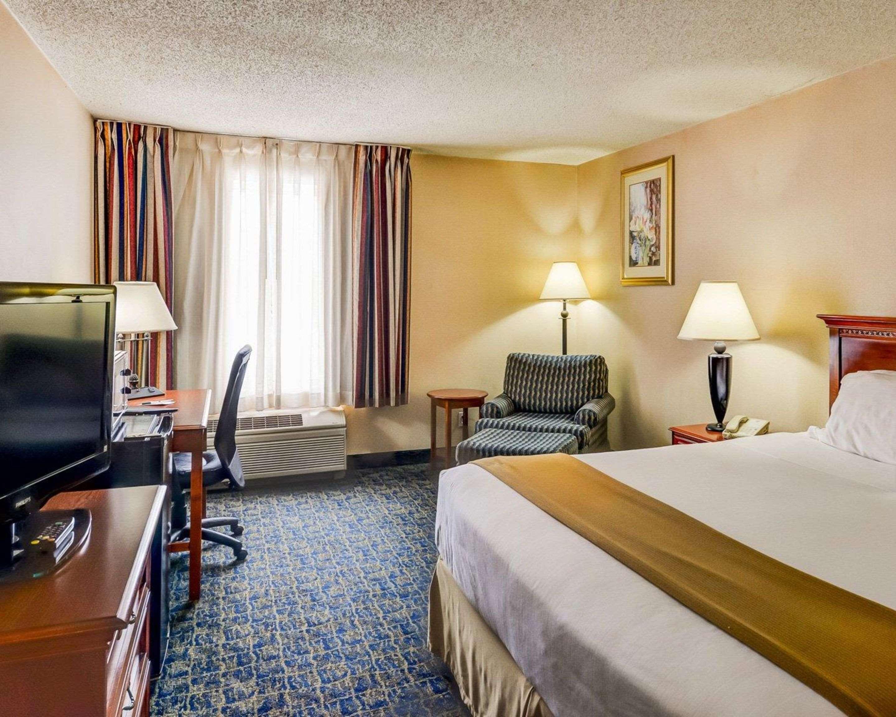 Quality Inn Spring Mills - Martinsburg North Eksteriør bilde