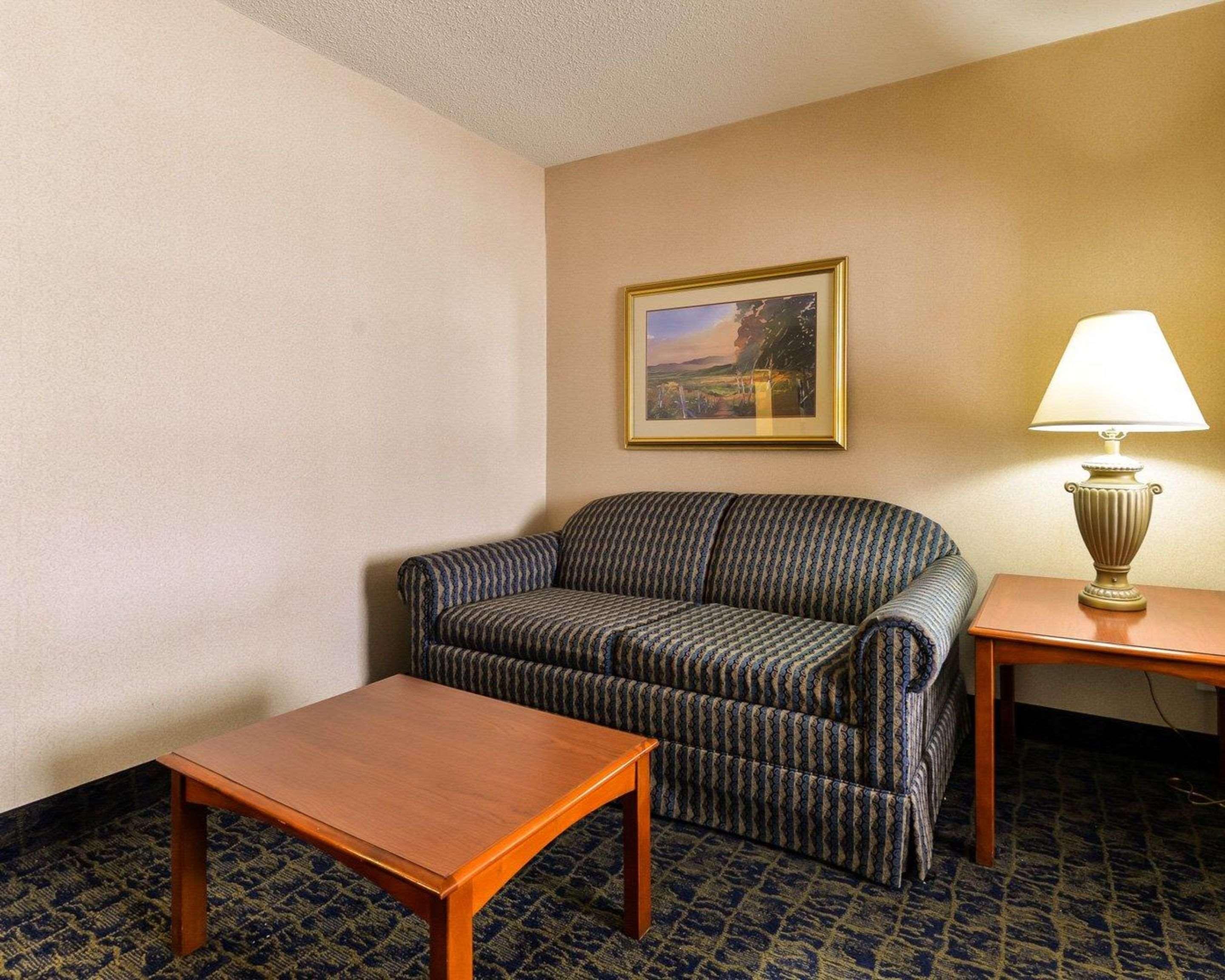 Quality Inn Spring Mills - Martinsburg North Eksteriør bilde