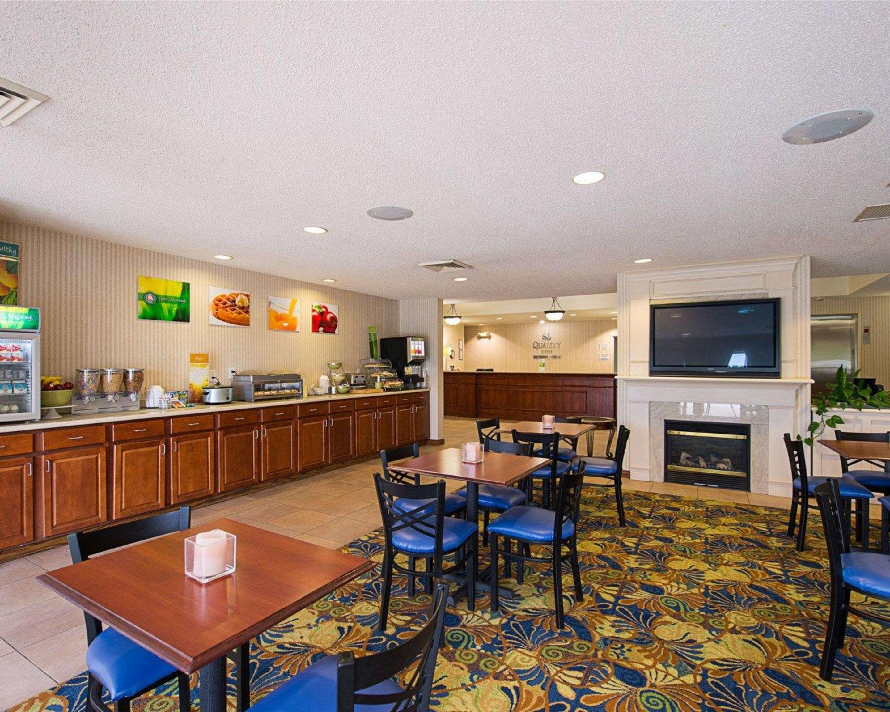 Quality Inn Spring Mills - Martinsburg North Eksteriør bilde